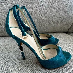 Authentic Gucci genuine snake skin high heels